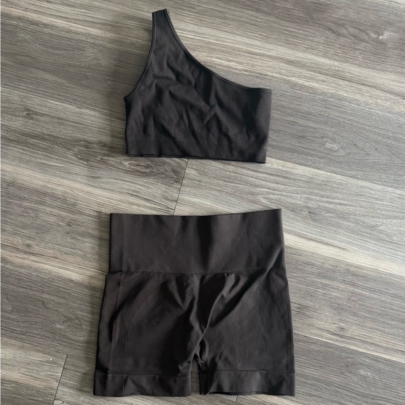 SET Active Brown Ribbed Two Piece Set - Picture 2 of 4